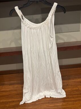 White Sleeveless Maxi Dress